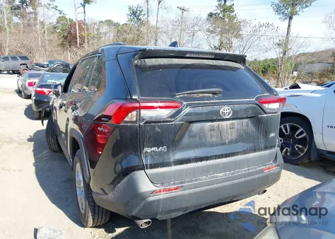 2021 Toyota Rav4 Xle из США, поврежденный, VIN 2T3W1RFV2MC122523